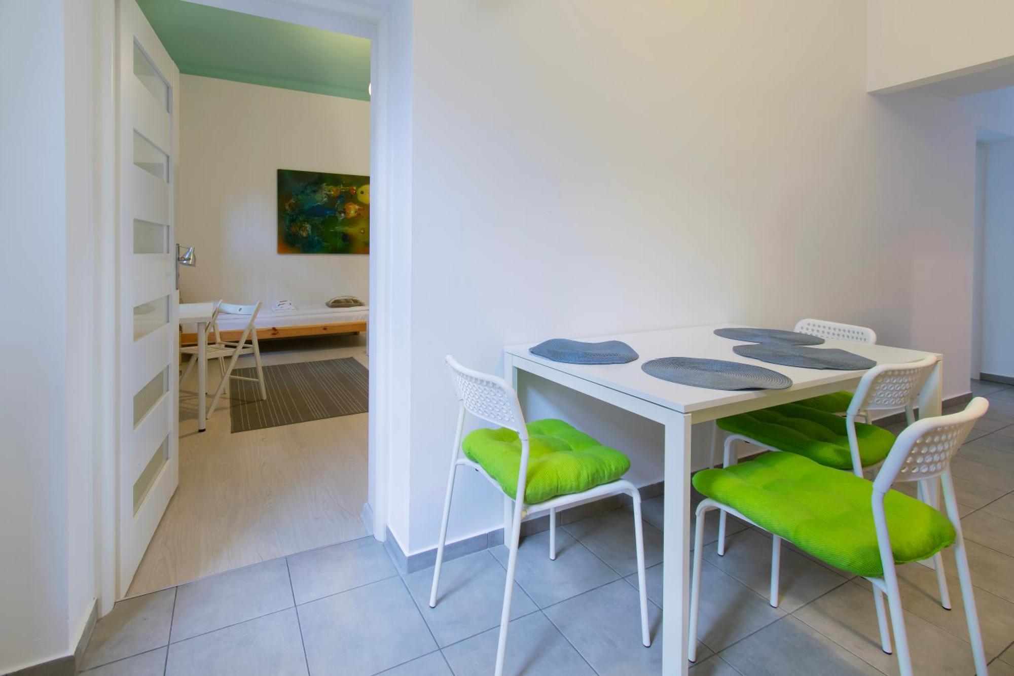 Light Apartment Zyblikiewicza Street Krakow Bagian luar foto