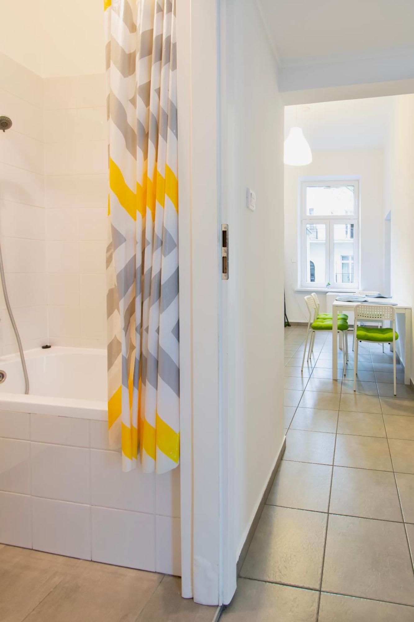 Light Apartment Zyblikiewicza Street Krakow Bagian luar foto